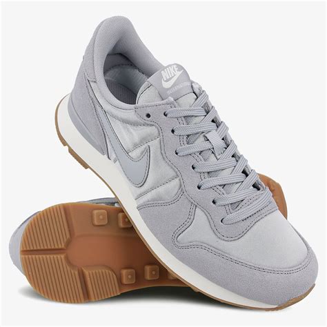 nike grau damen schuhe|Graue Nike Schuhe für Damen online kaufen.